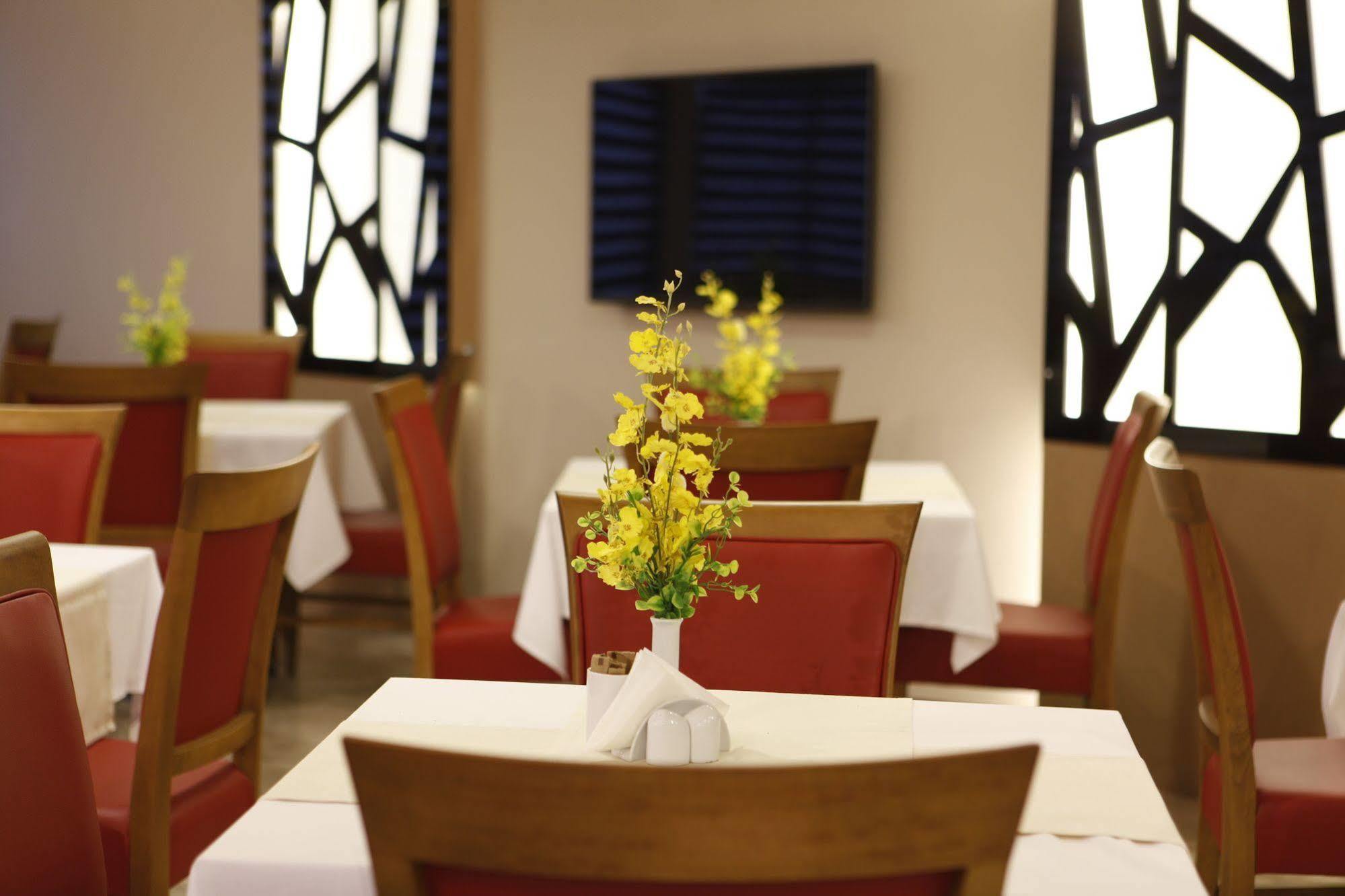 Fayton Hotel Akhisar Екстериор снимка